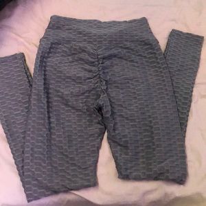 Grey “TikTok Butt scrunching leggings